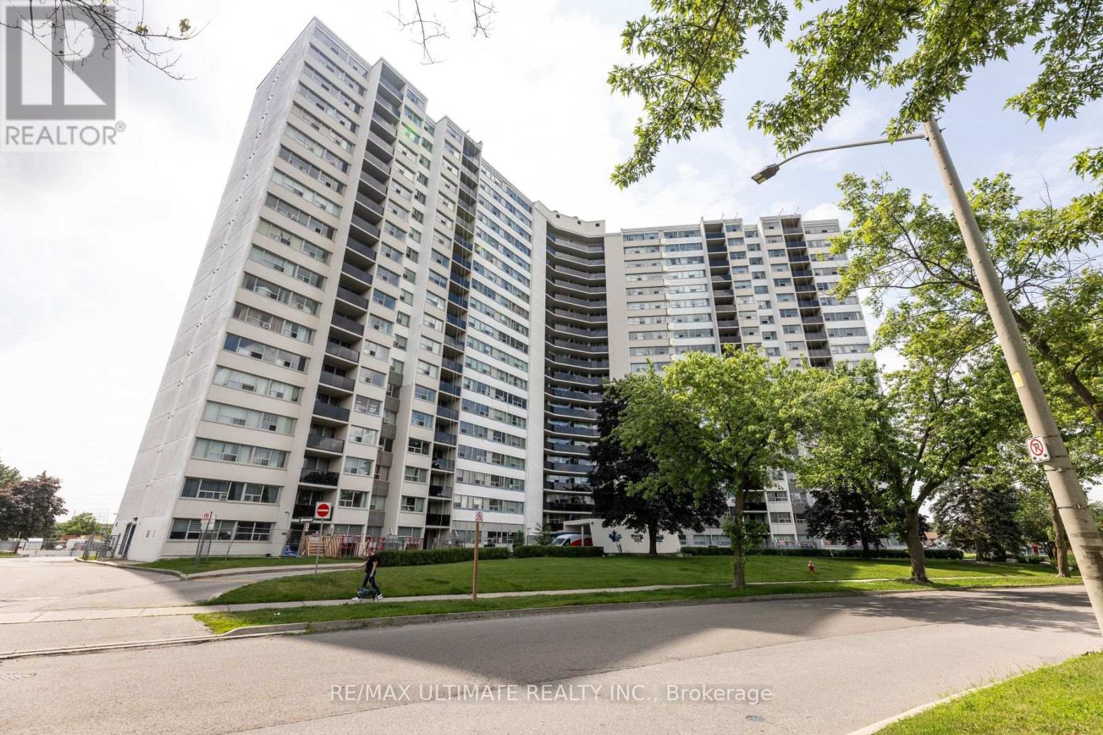 1007 530 Lolita Gdn, Mississauga, ON L5A 3T2