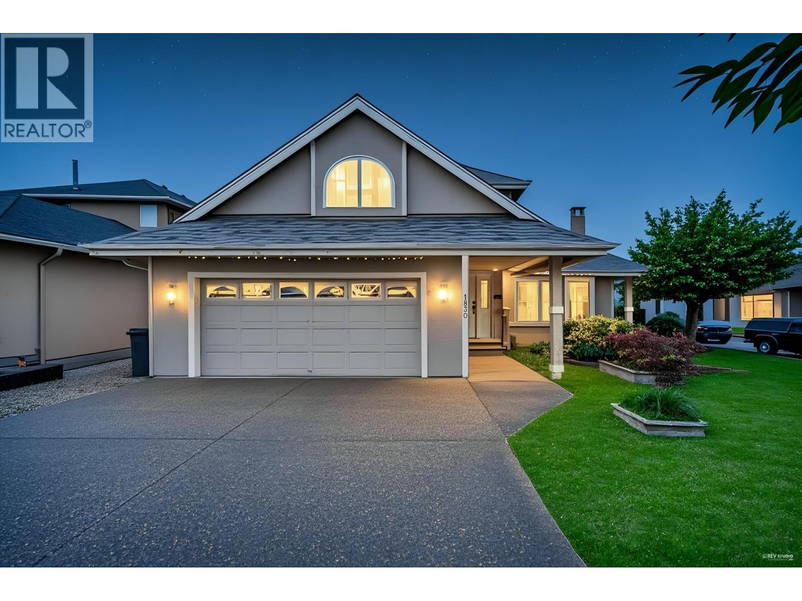 1830 Walnut Cres, Coquitlam, BC V3J 7T5