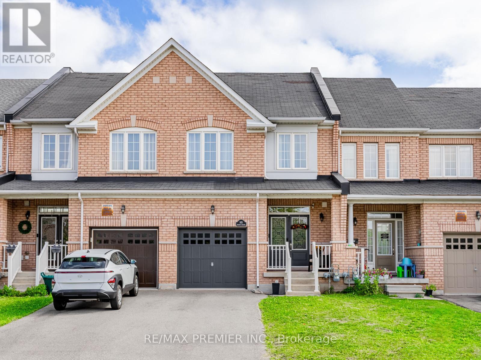 935 Transom Cres, Milton, ON L9T 7H3
