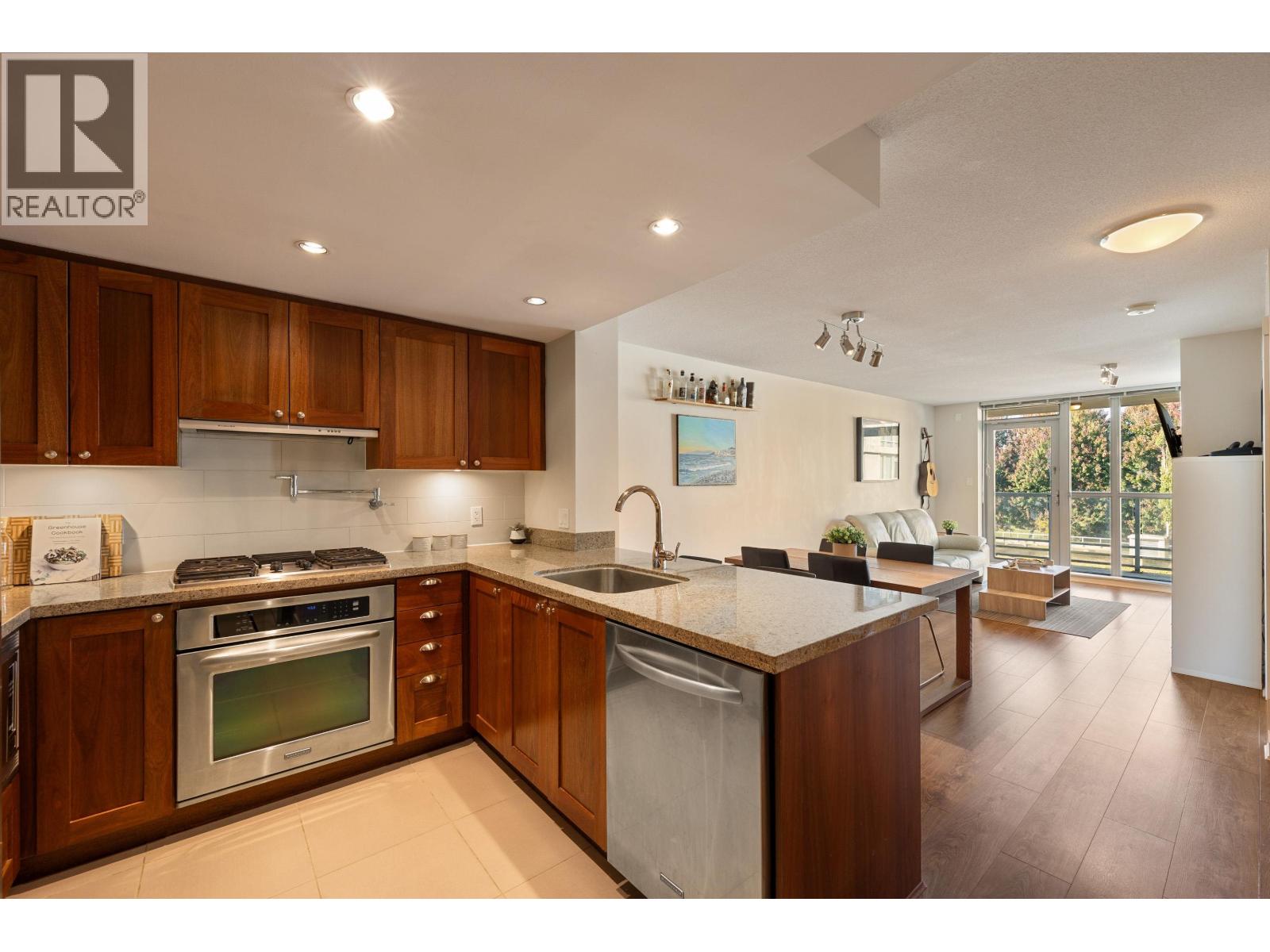 9373 Hemlock Drive Unit 317, Richmond, BC V6Y 0A9