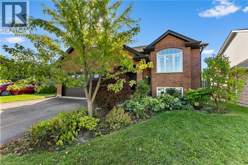 8 Lindan St, West Lincoln, ON L0R 2A0