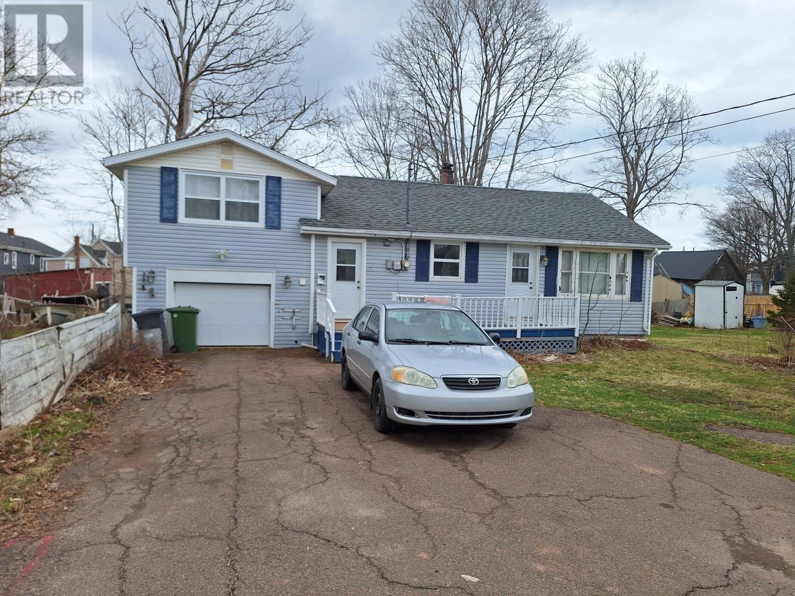 342344 Euston St, Charlottetown, PE C1A 9C5