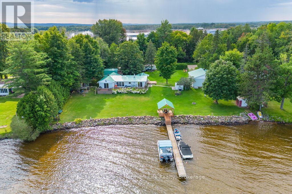 347 Black Point Rd, North Algona Wilberforce, ON K0J 1X0