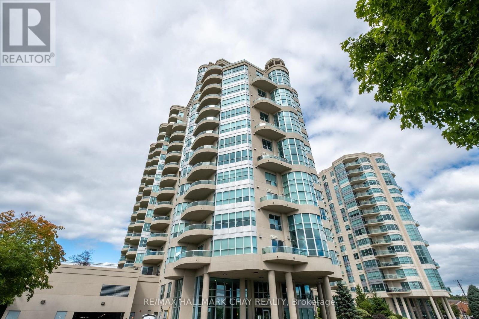 310 2 Toronto St, Barrie, ON L4N 9R2