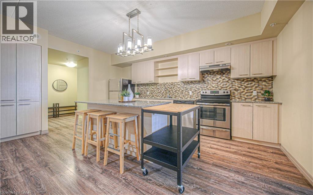 8 Hickory Street W Unit 302, Waterloo, ON N2L 3H6