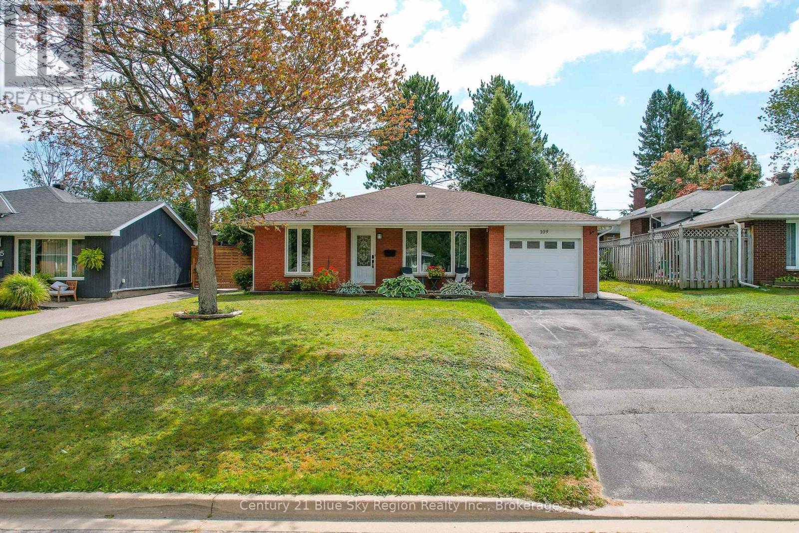 109 Macbeth Cres, North Bay, ON P1B 7X7