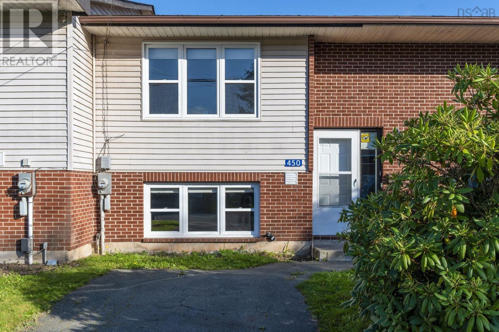 450 Renfrew St, Dartmouth, NS B2Y 2M5