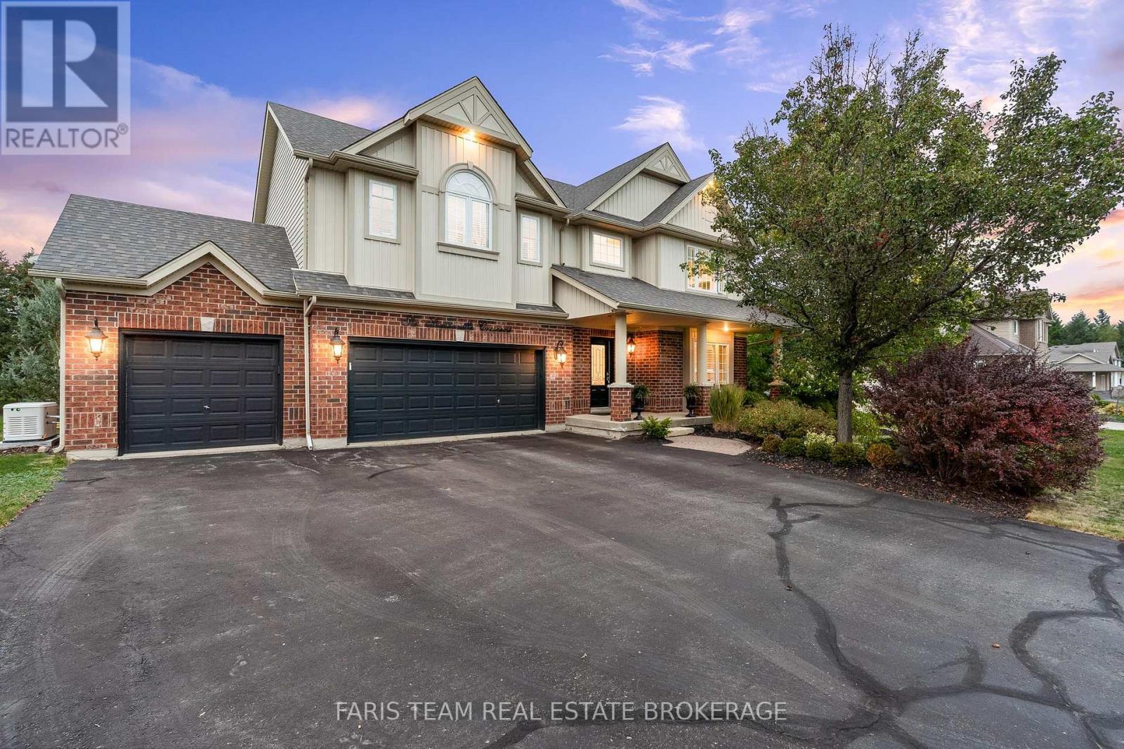 6 Somerville Cres, Mulmur, ON L0N 1M0