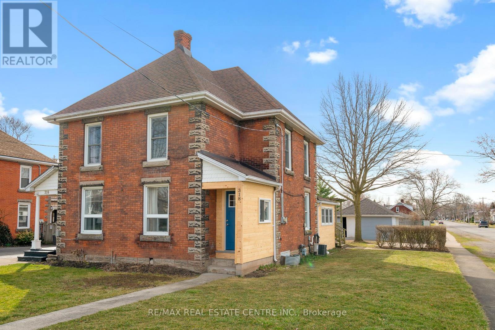318 Clarence St, Port Colborne, ON L3K 3G8
