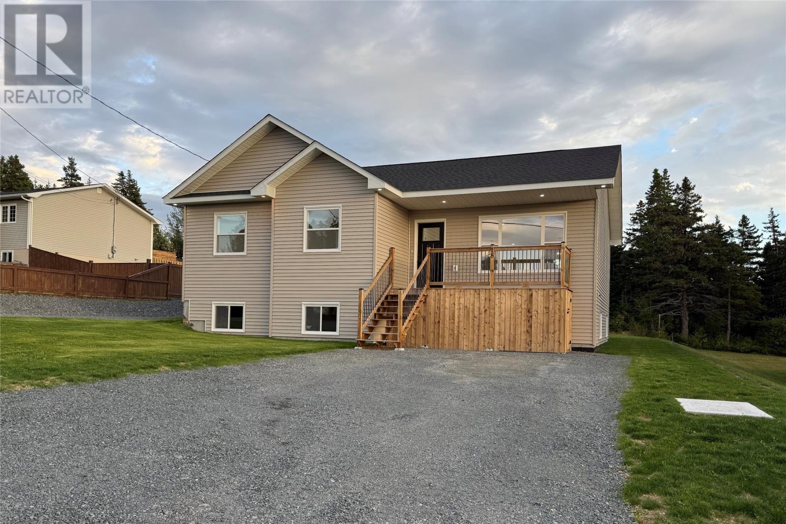 18 Old Cart Rd, South River, NL A0A 2B0