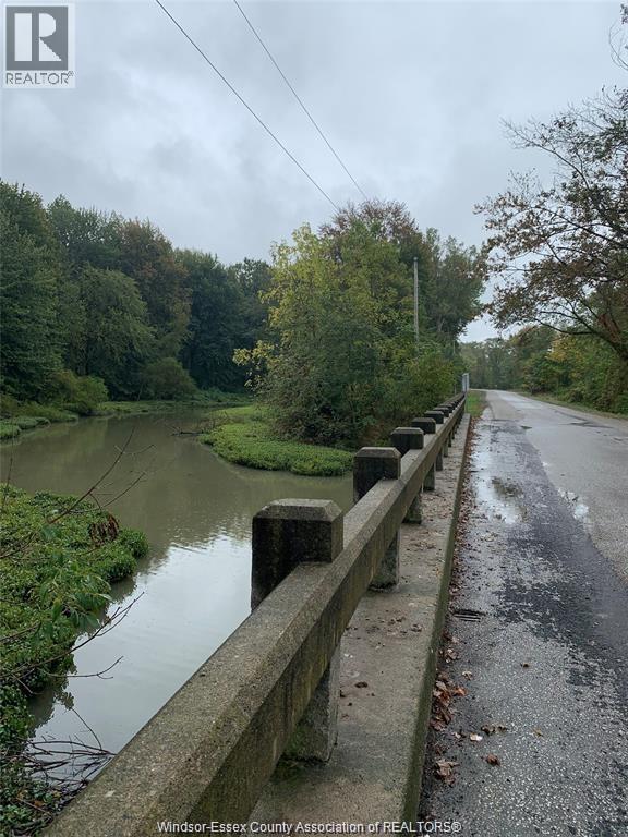 V/l Brush Sideroad, Essex, ON N8M 2X6