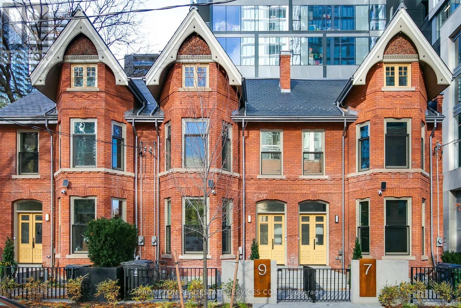 9 Gloucester St, Toronto, ON M4Y 1L8