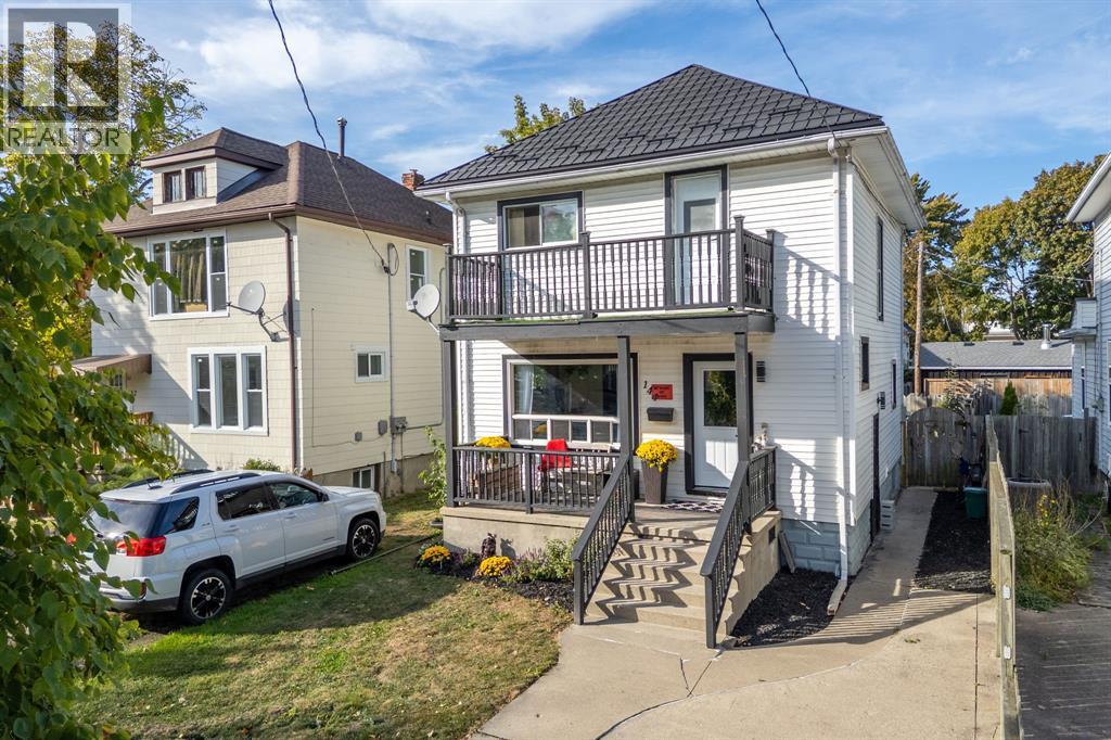 144 Richard St, Sarnia, ON N7T 1S7