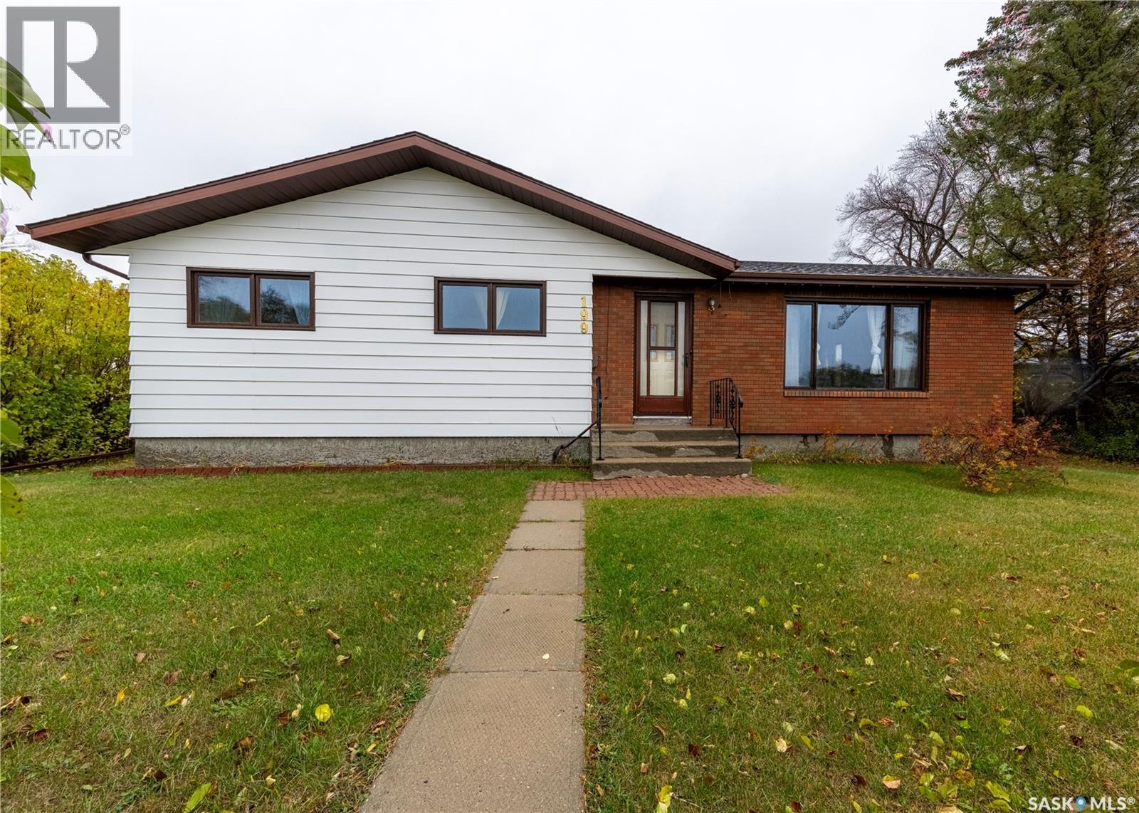 199 Quappelle St, Qu'Appelle, SK S0G 4A0
