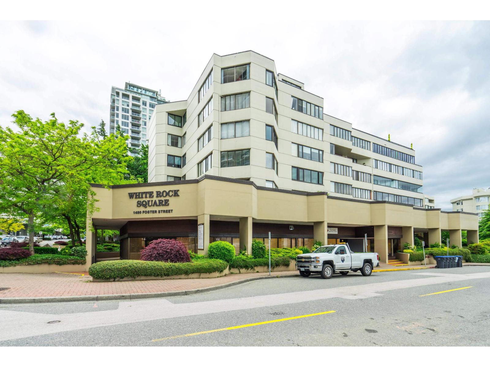 1480 Foster Street Unit 402, White Rock, BC V4B 3X7
