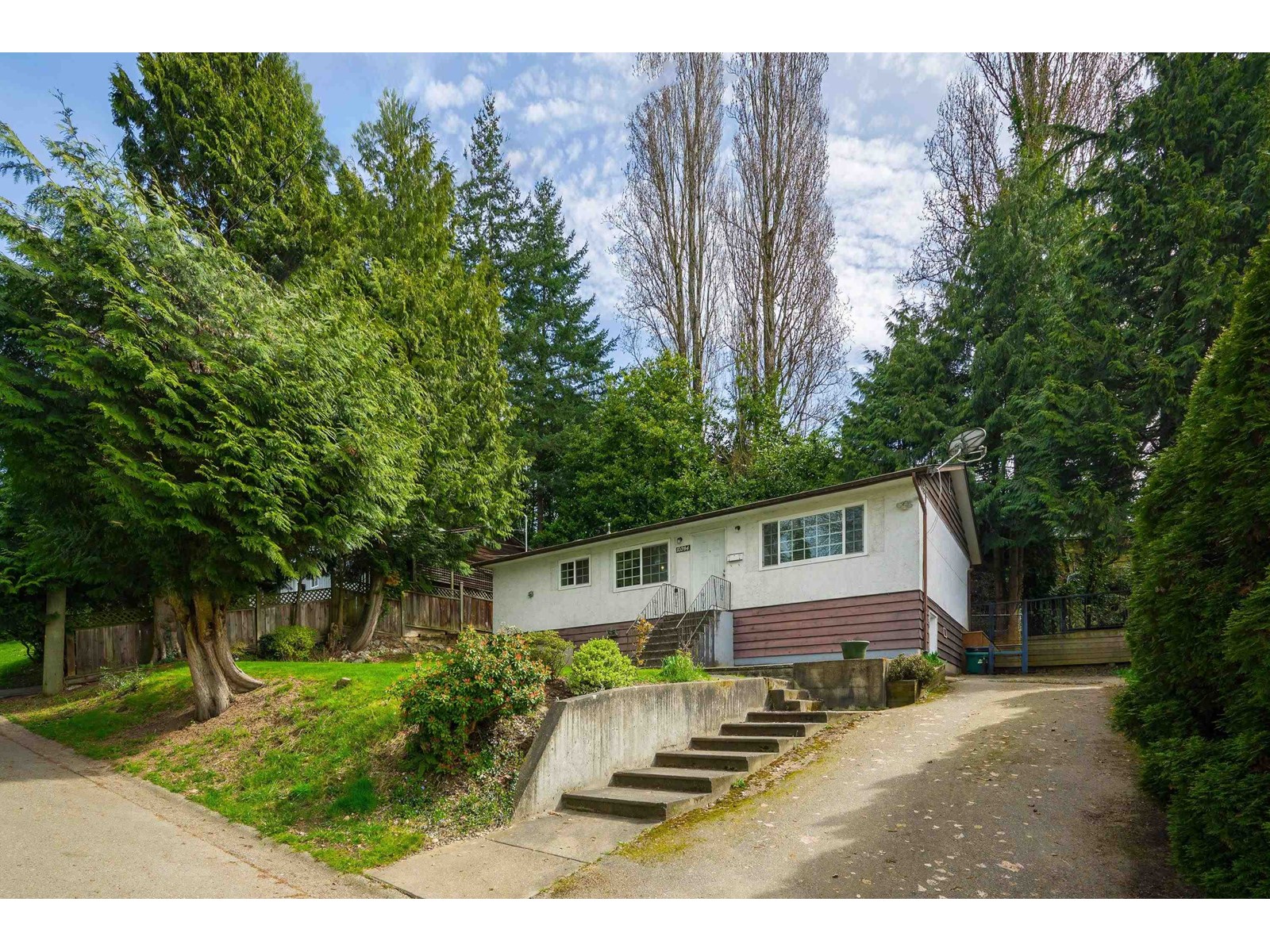 10284 Main St, Delta, BC V4C 7H3