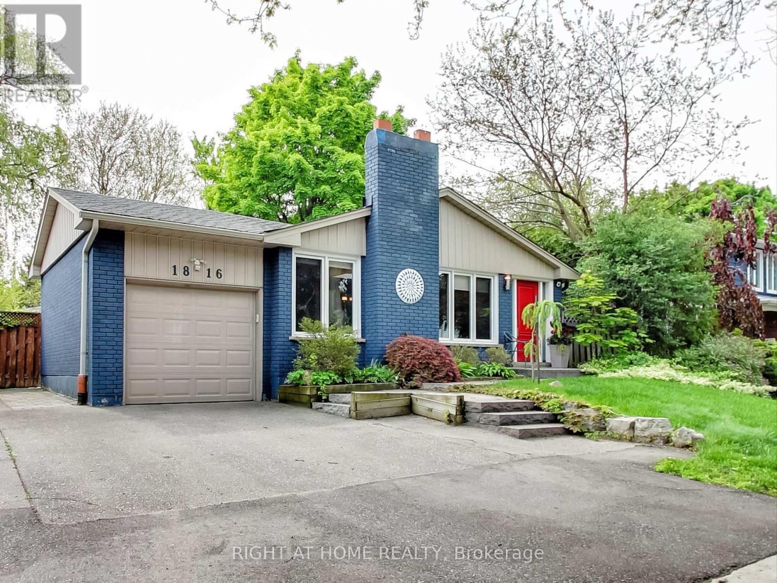 1816 Pattinson Cres, Mississauga, ON L5J 1H7