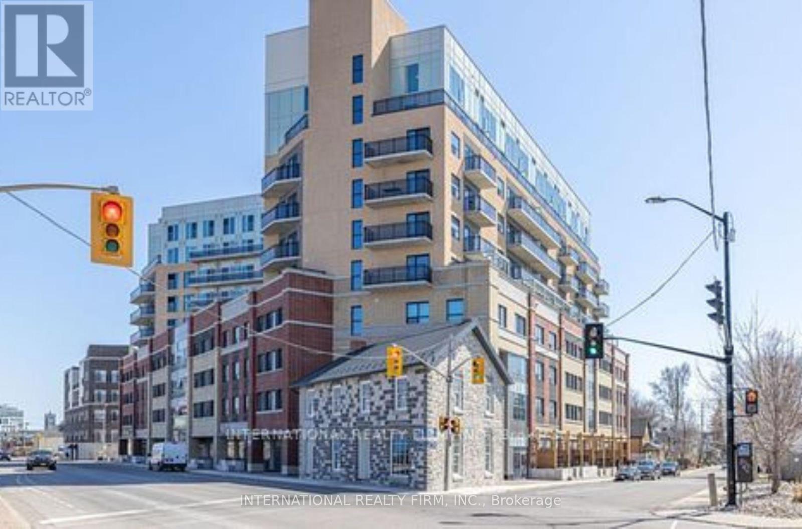 425 652 Princess St, Kingston, ON K7L 1E5