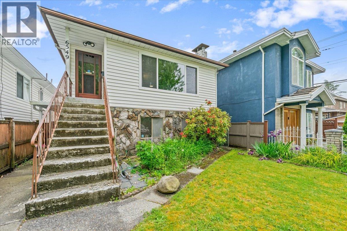 6549 Lancaster St, Vancouver, BC V5S 3A7