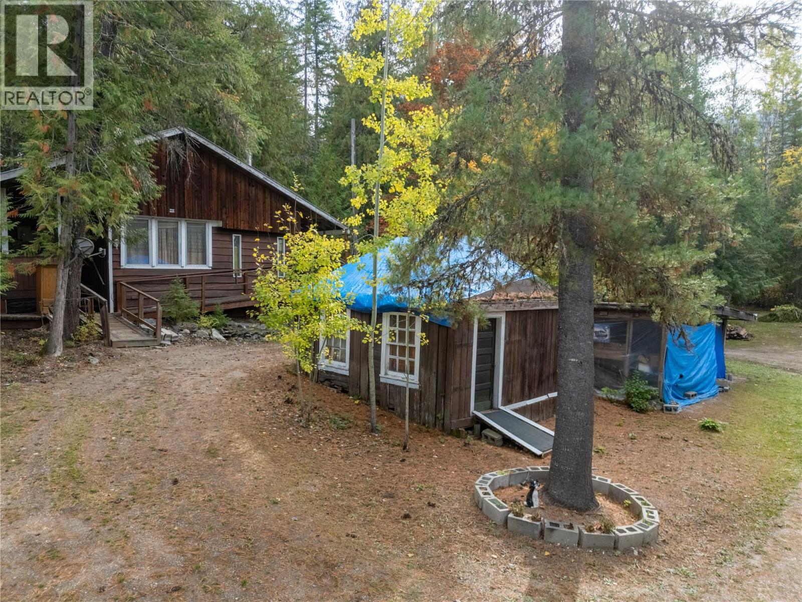 4540 Eagle Bay Rd, Eagle Bay, BC V0E 1T0