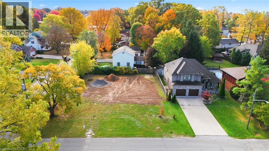 7816 Rysdale St #b, Niagara Falls, ON L2H 1G4