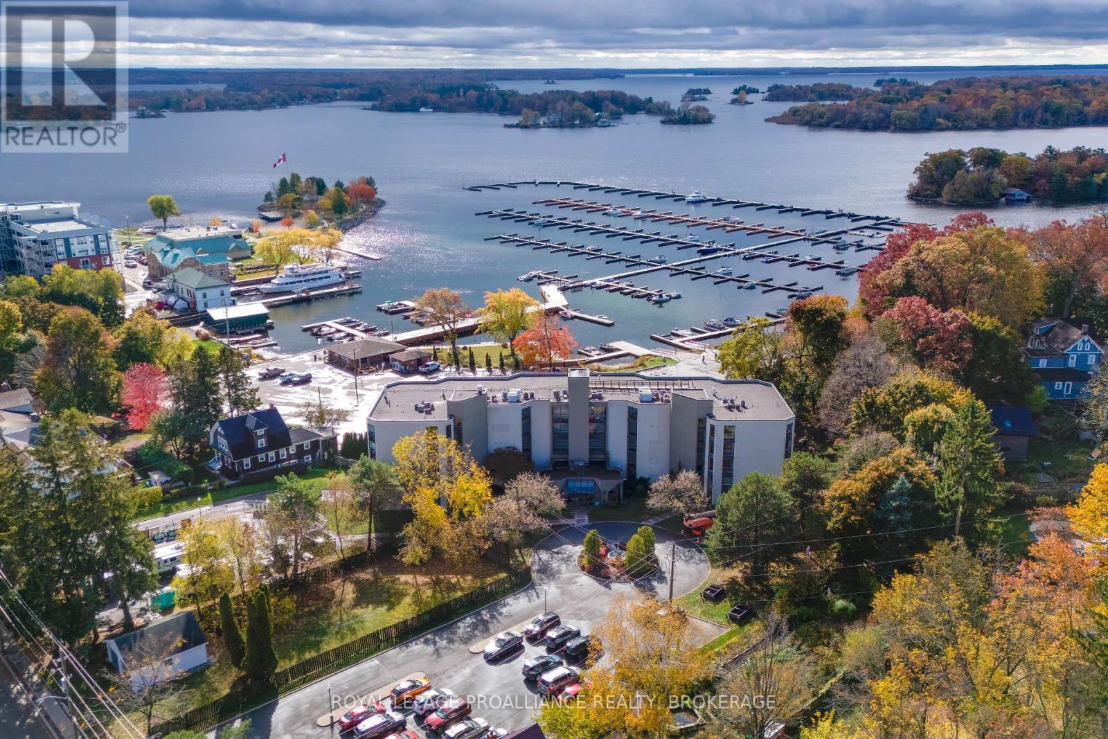 302 50 Market St, Gananoque, ON K7G 2M3