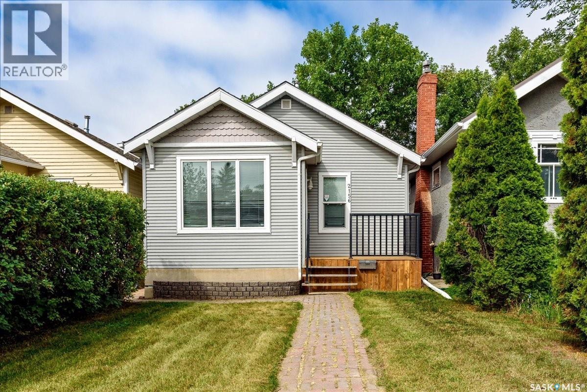 2156 Queen St, Regina, SK S4T 4C3