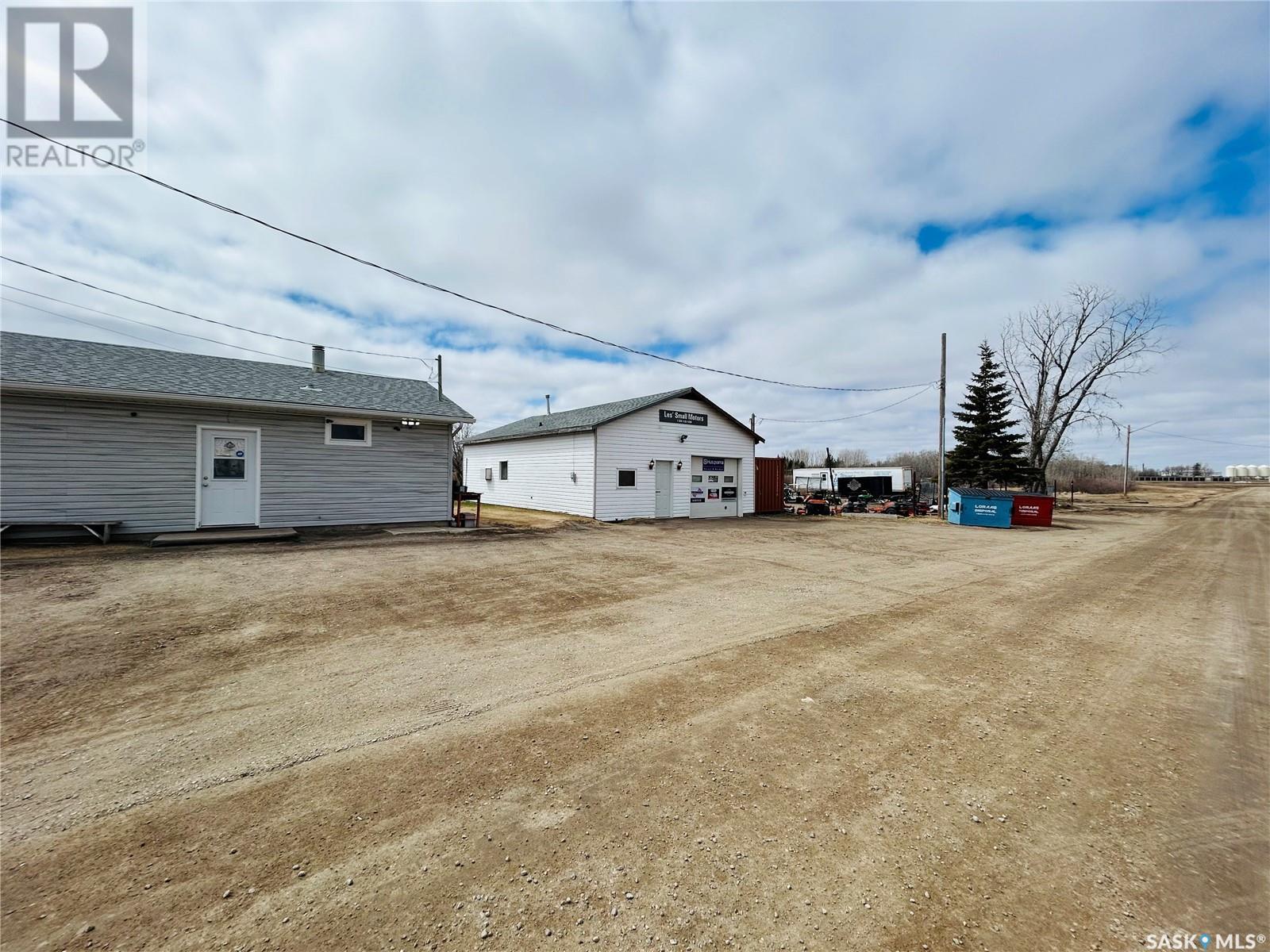 605 N Front St, Moosomin, SK S0G 3N0