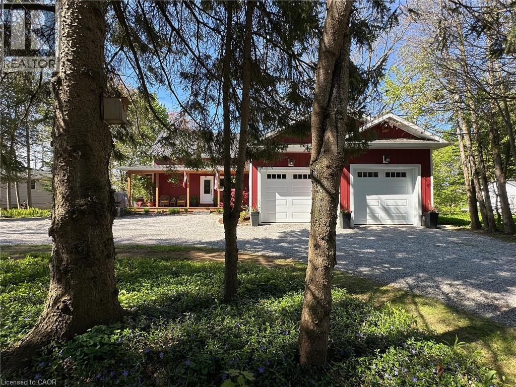 69 Prospect St, Port Dover, ON N0A 1N6