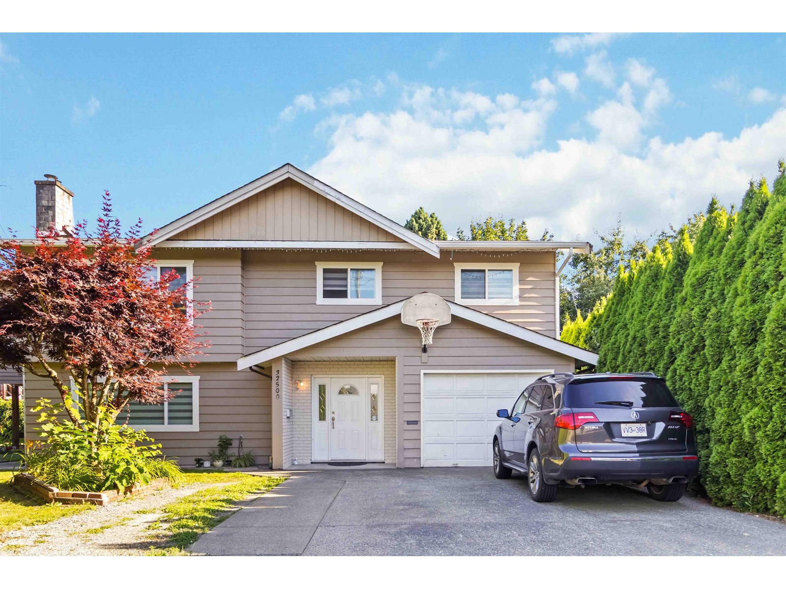 32500 Emerald Ave, Abbotsford, BC V2T 1B5