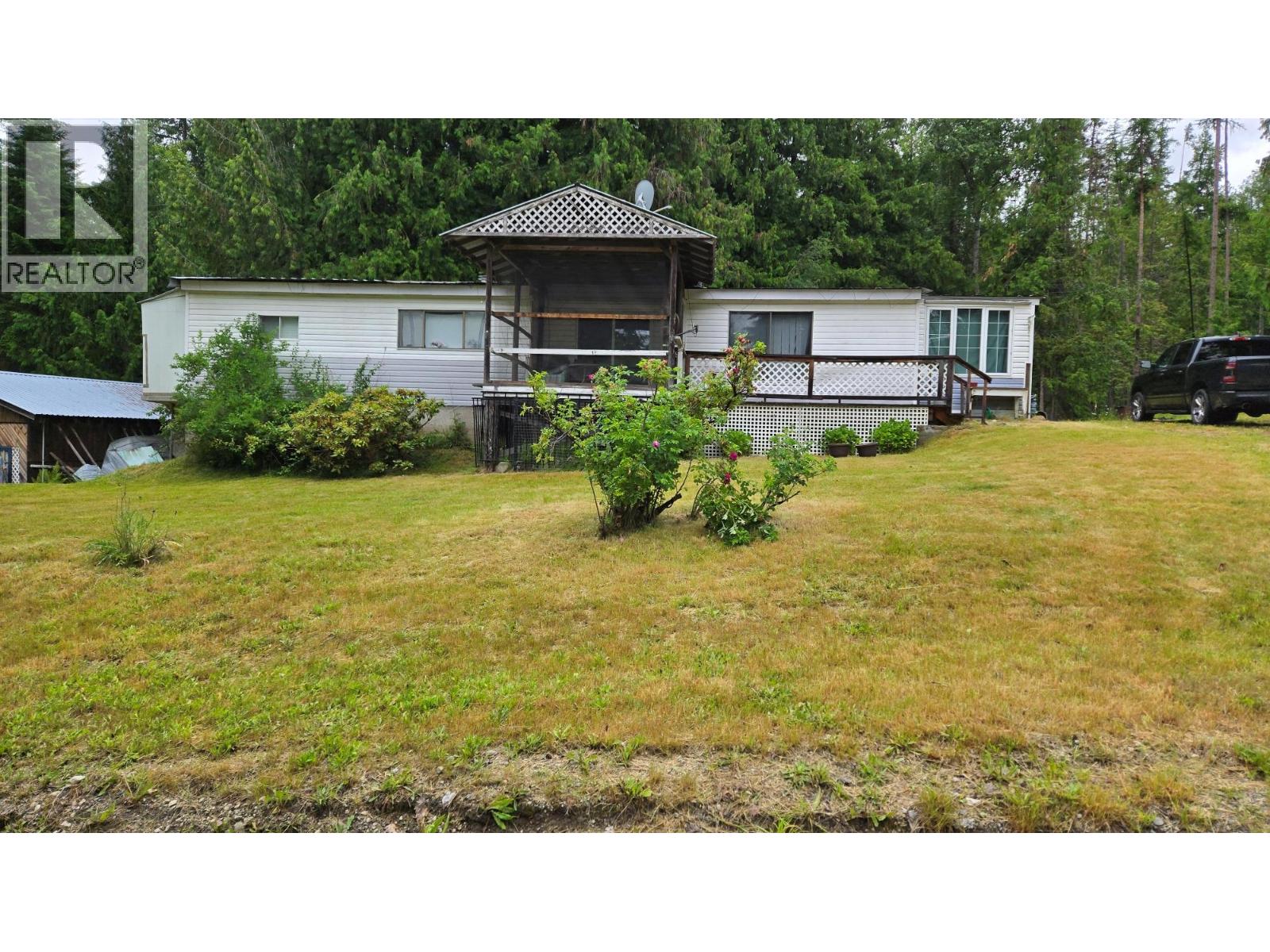 115 Lower Fauquier Road Lot Apt 1, Fauquier, BC V0G 1K0