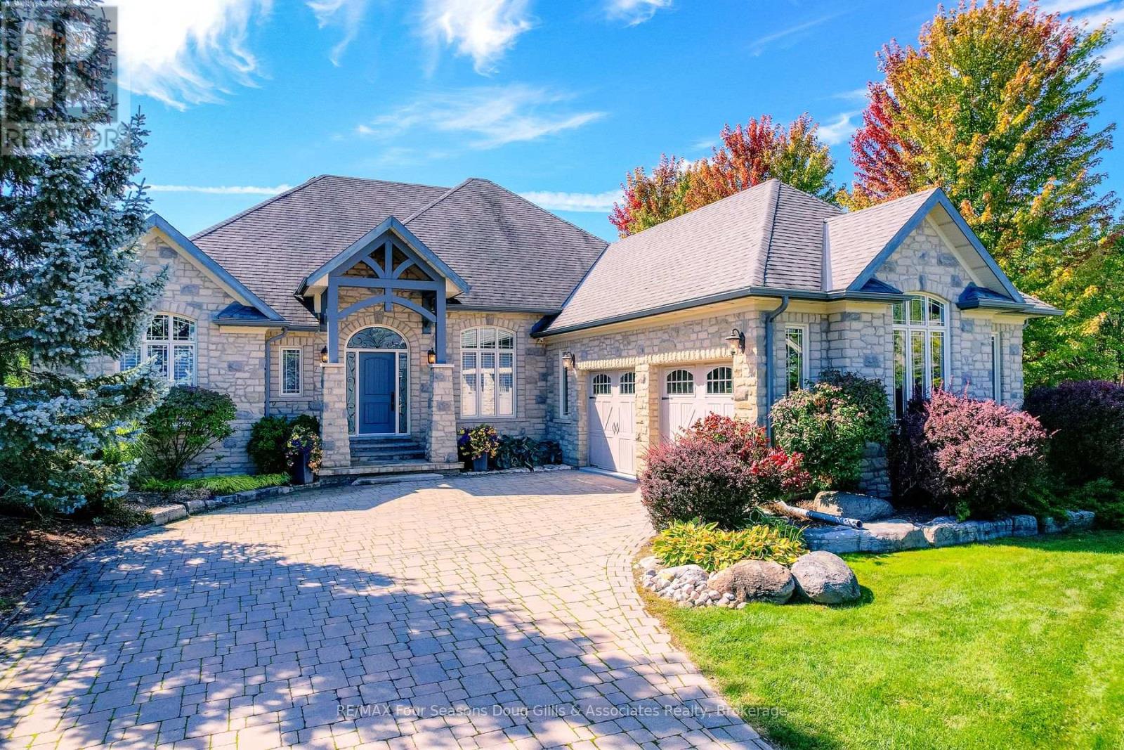 150 Rankins Cres, The Blue Mountains, ON N0H 2P0