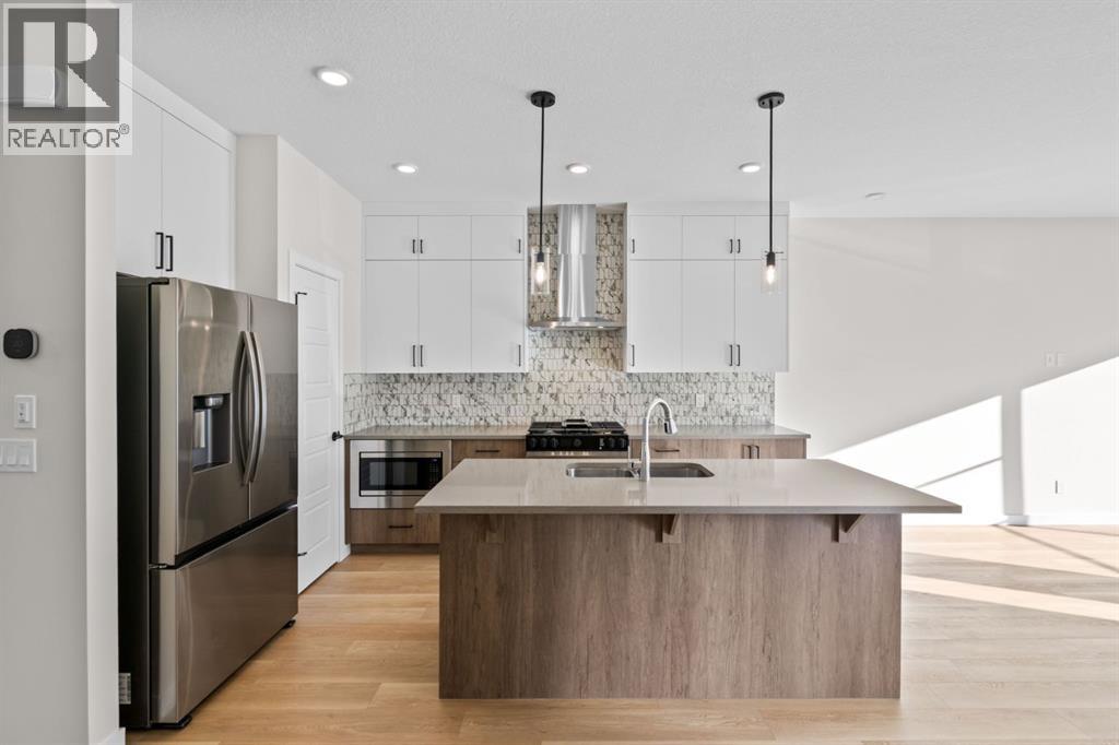 476 Lewiston Lndg NE, Calgary, AB T3P 2H8