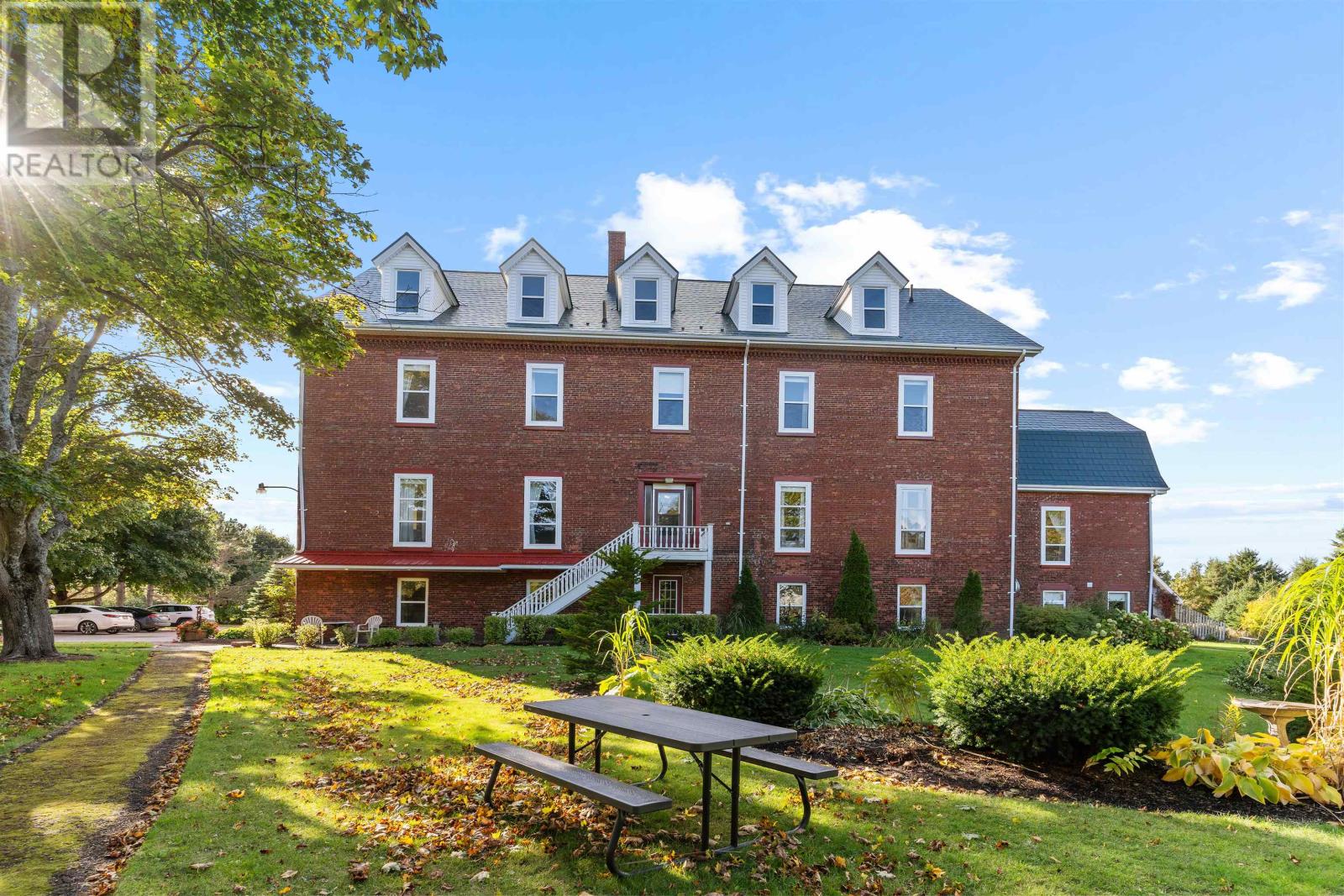 206 Maple St, Tignish, PE C0B 2B0