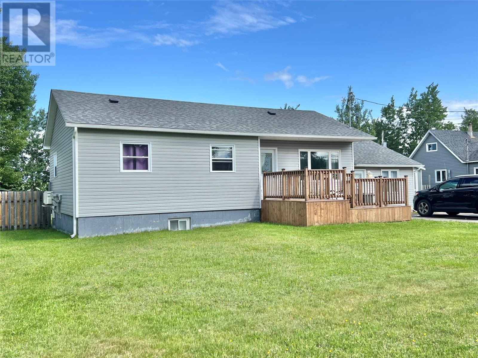 6 Water St, Botwood, NL A0H 1E0