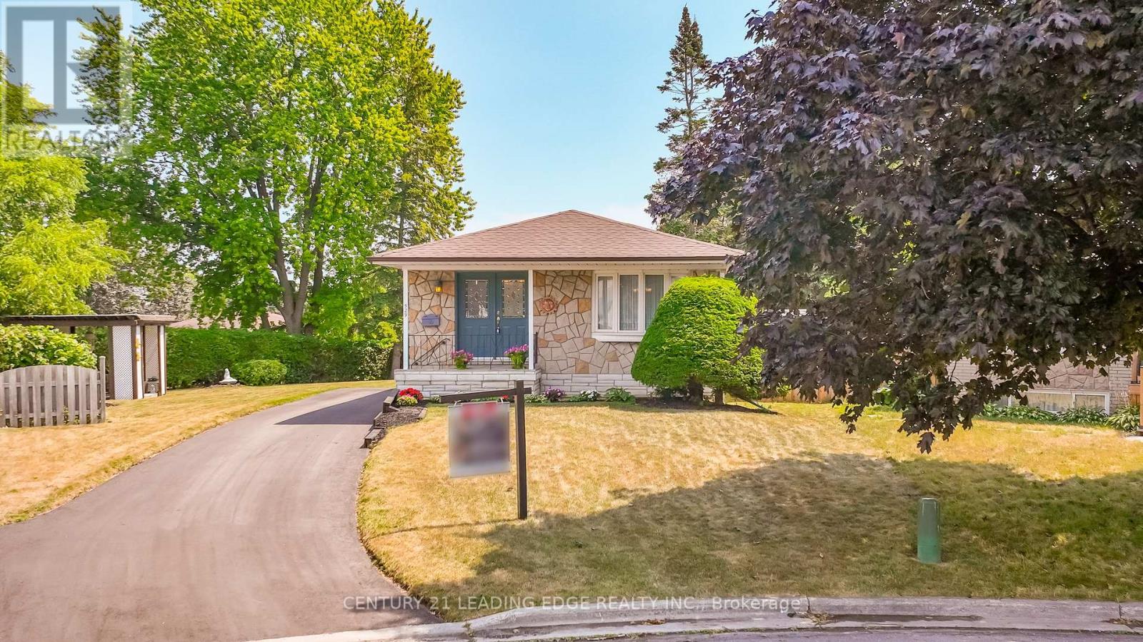 529 Carman Ct, Oshawa, ON L1H 6K5