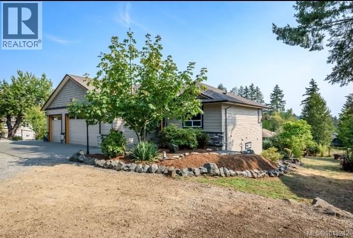 2935 Lupton Rd, Courtenay, BC V9N 3V2
