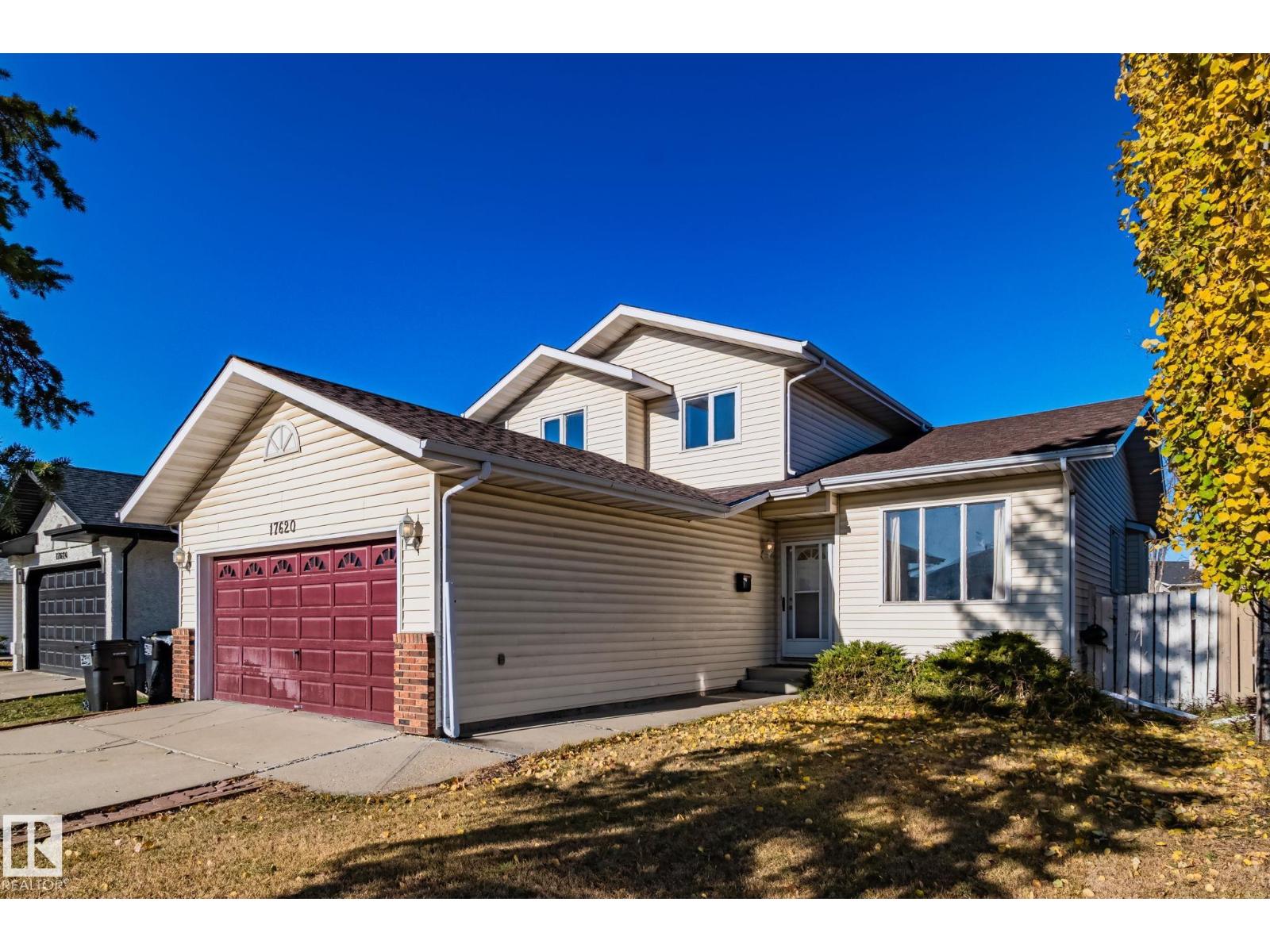 91 Av Nw Unit 17620, Edmonton, AB T5T 5V7