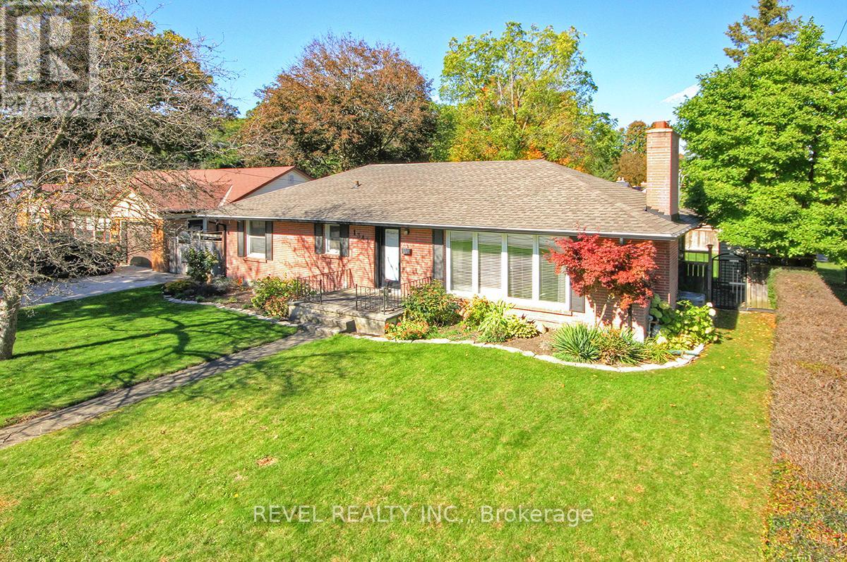 1341 Byron Baseline Rd, London, ON N6K 2E5