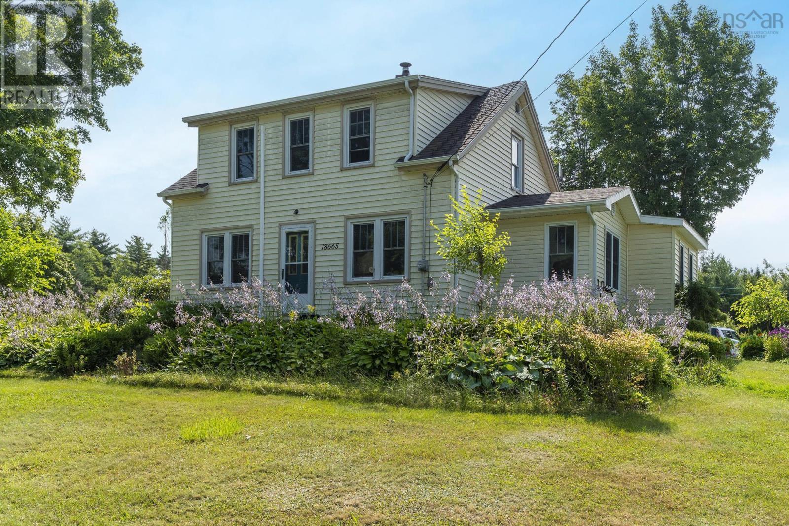 18665 Highway 103, Middlewood, NS B4V 6L8