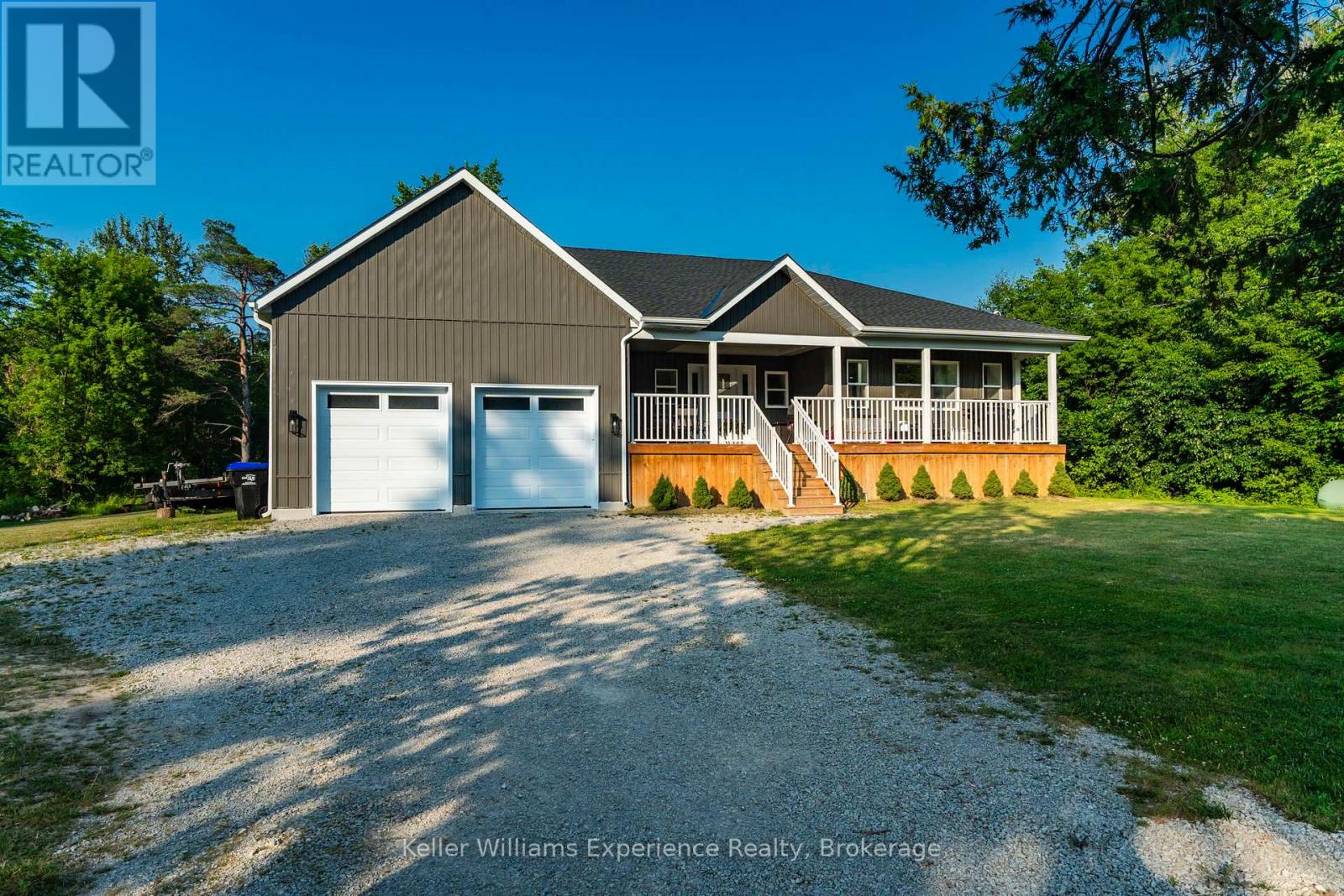 2425 Old Fort Rd, Tay, ON L4R 4K3