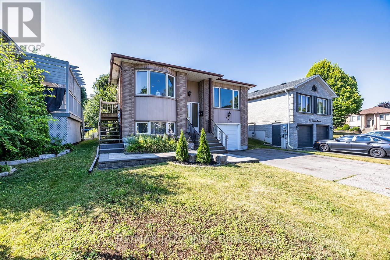 843 Charisma Cres, Oshawa, ON L1J 7S8