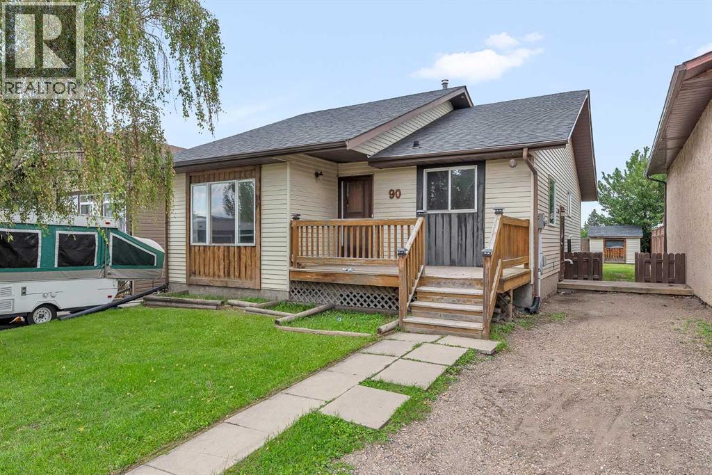 90 Elk Hl SE, Airdrie, AB T4B 1Y6