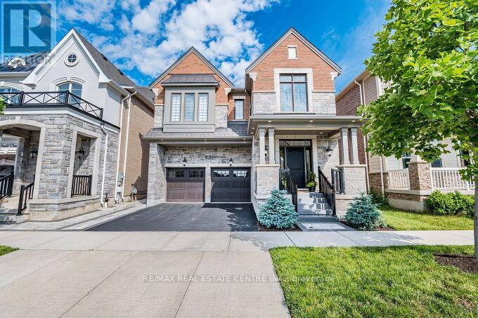 323 Harold Dent Trl, Oakville, ON L6M 1R3