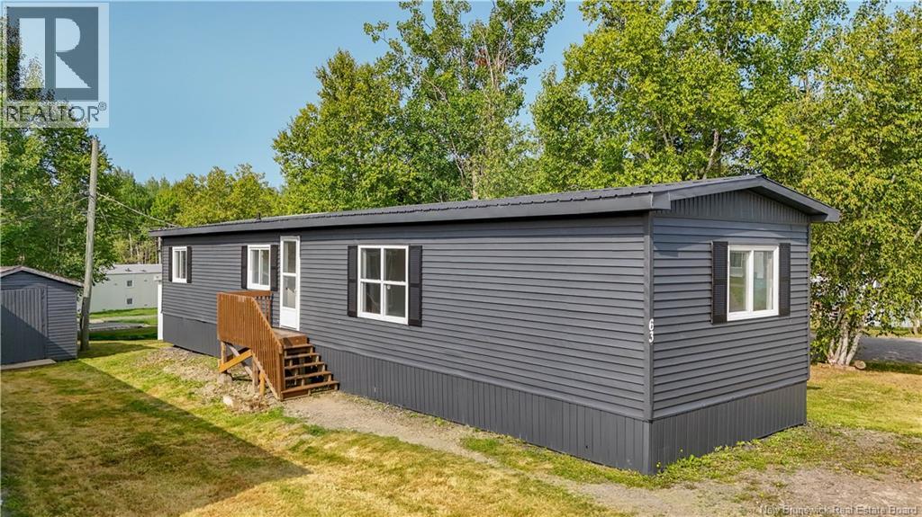 63 Northwood St, Fredericton, NB E3B 6R3