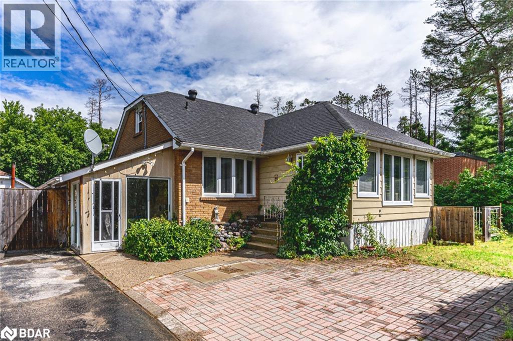 42 Mill St, Angus, ON L3W 0V7