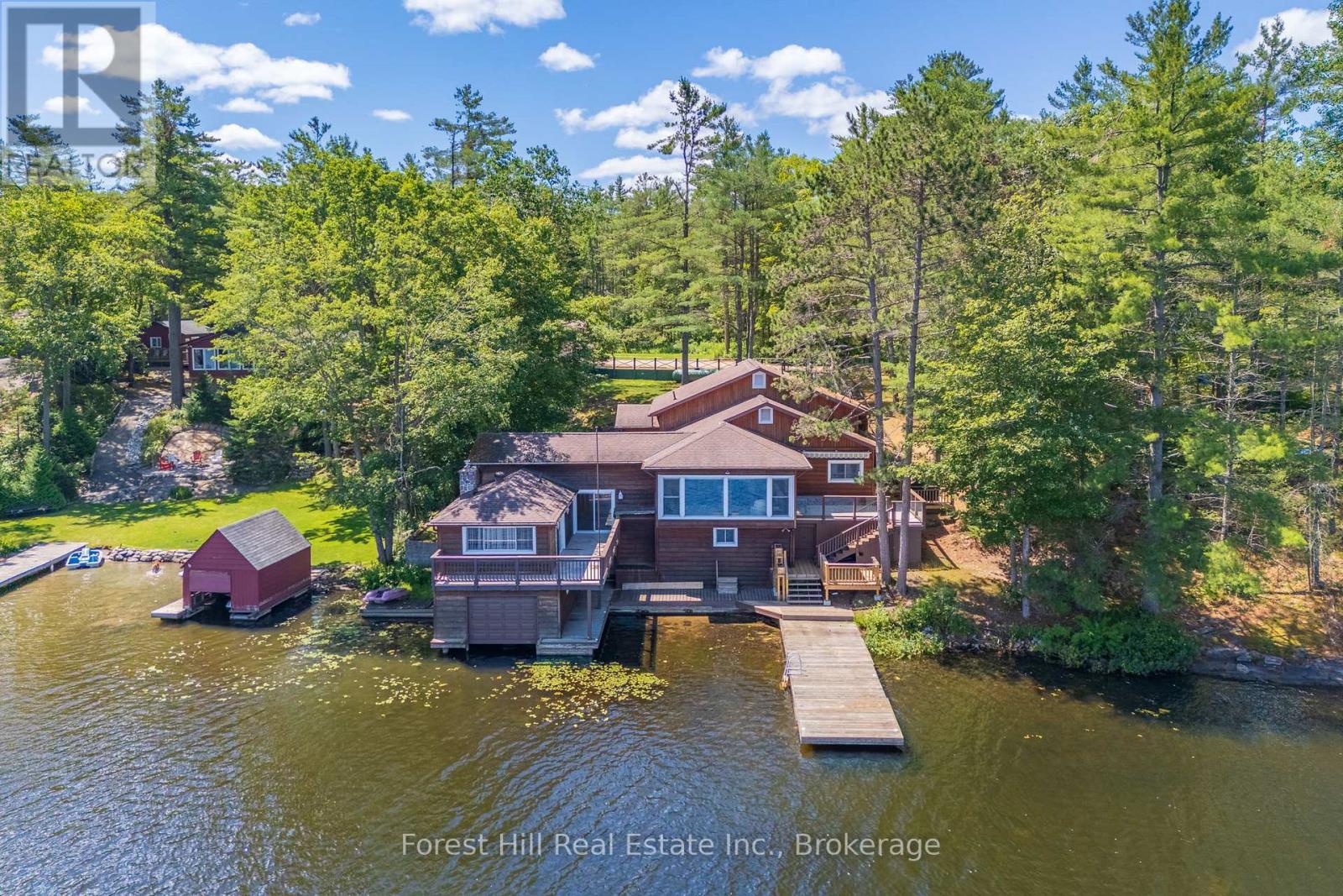 1062 Pine Lake Rd, Gravenhurst Muskoka S, ON P1P 1R2