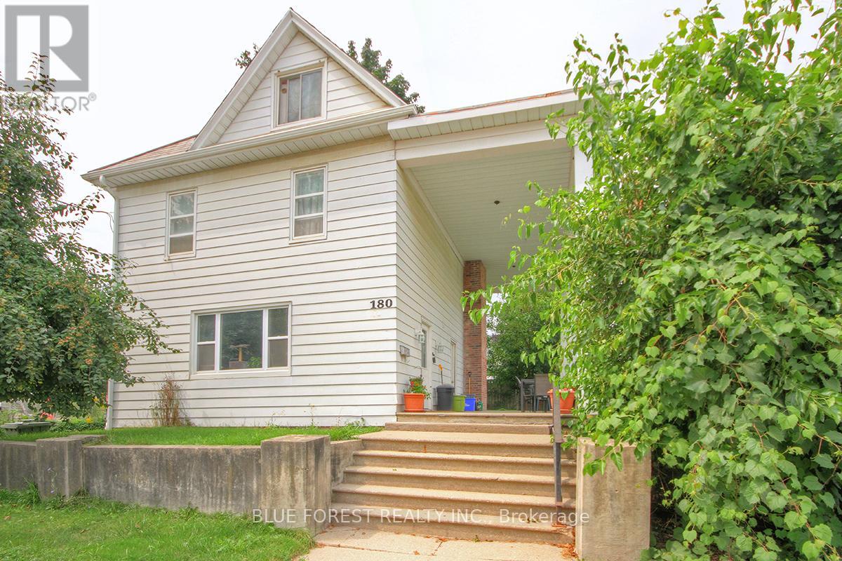 180 Ross St, St. Thomas, ON N5R 3Y3