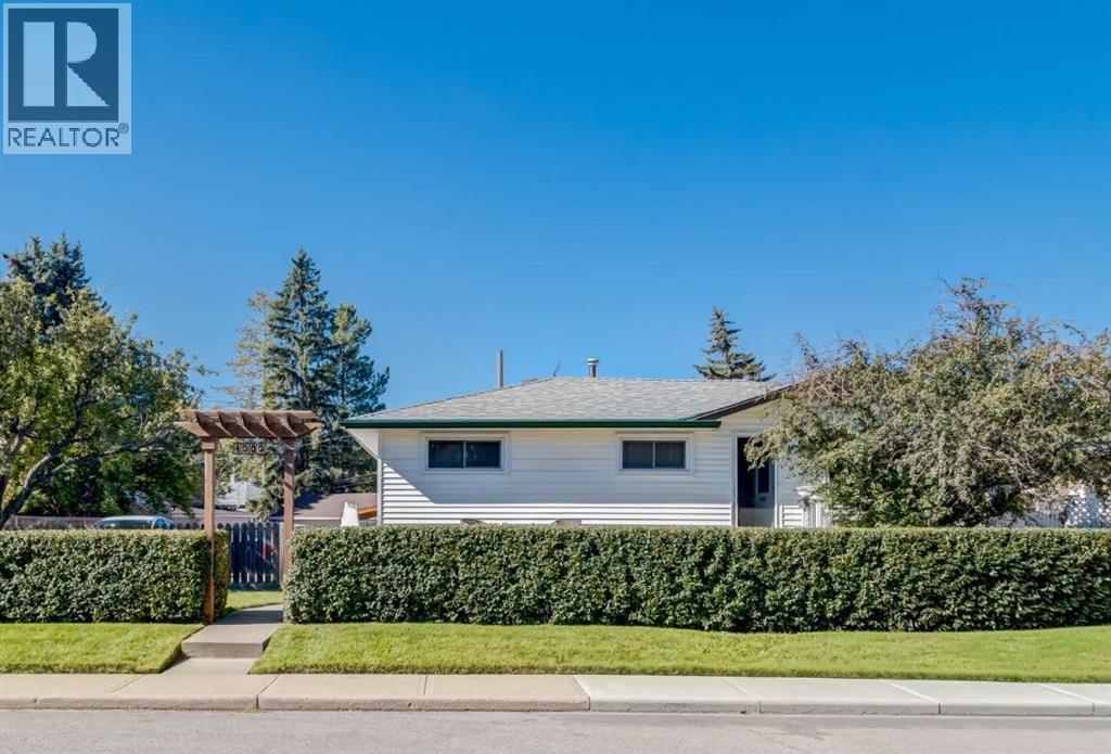 72 Street Nw Unit 4303, Calgary, AB T3B 2L1