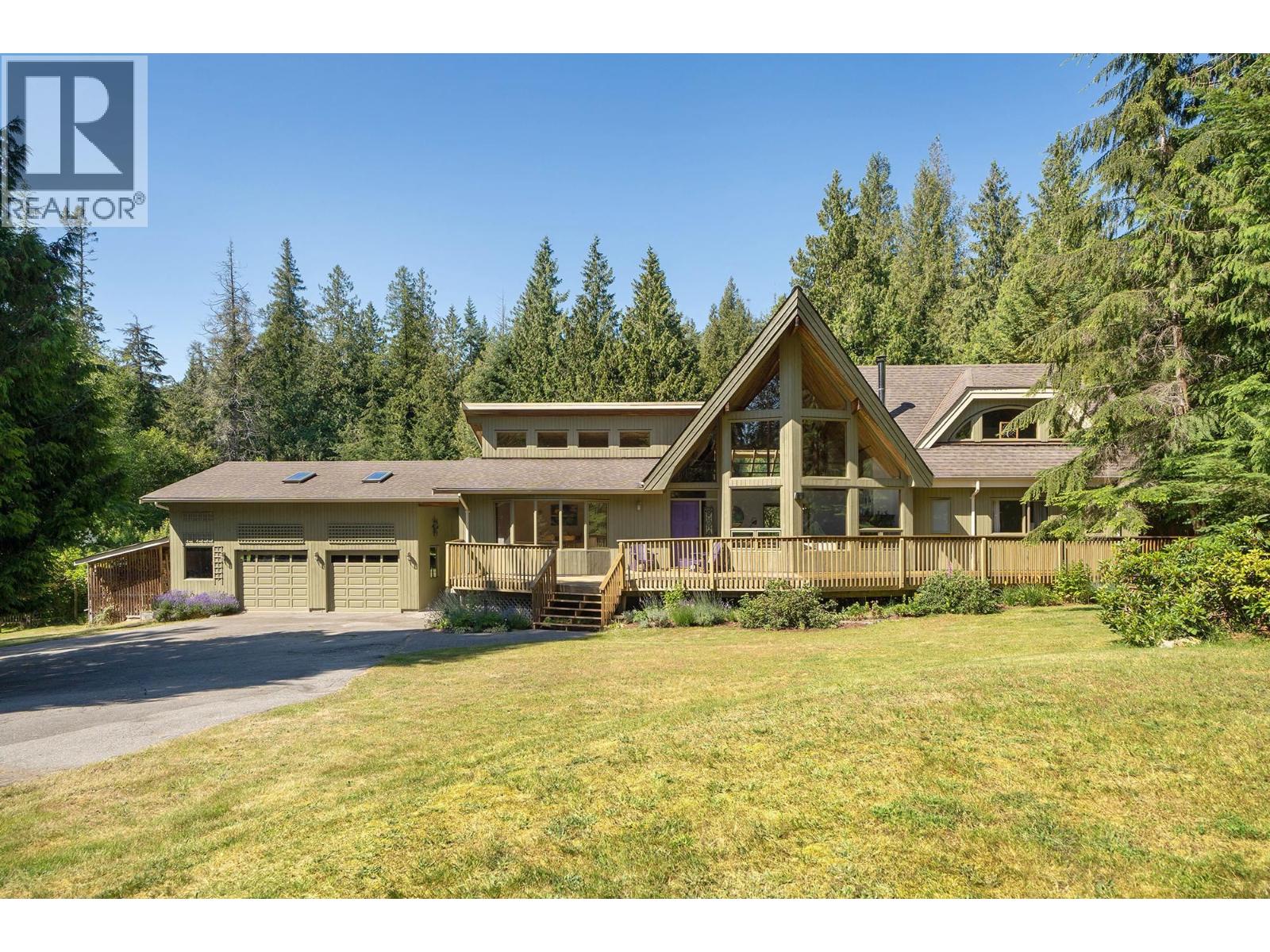 1532 Adams Rd, Bowen Island, BC V0N 1G2